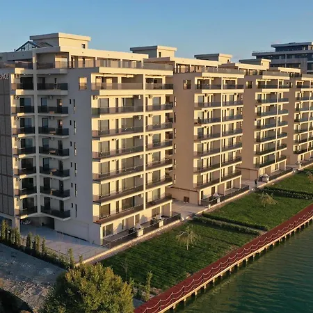 Solid Luxury Studio Mamaia